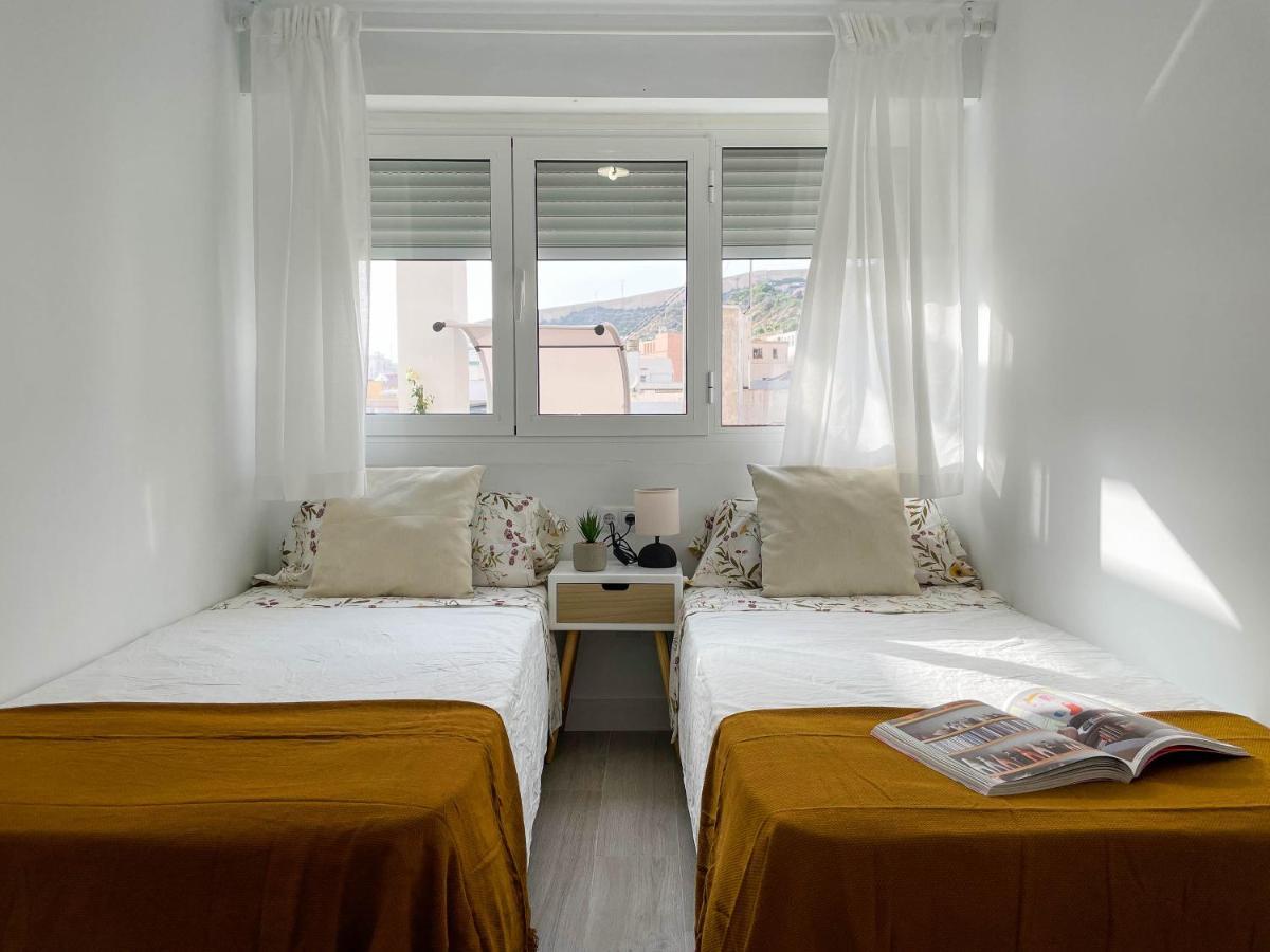 La Terraza. Vistas Al Castillo A 1 Min. De La Playa 阿利坎特 外观 照片